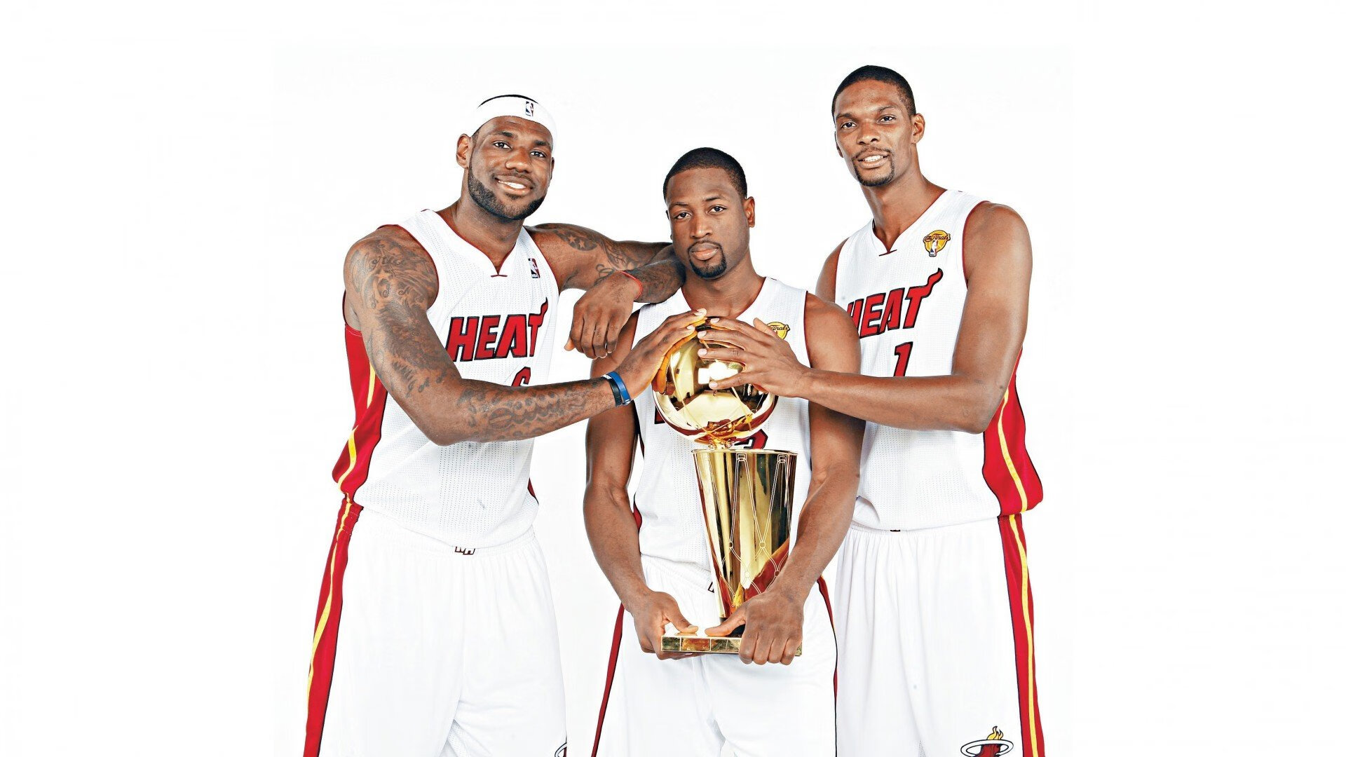 美国NBA新赛季，明星球员表现持续火爆，美国nba现役球员