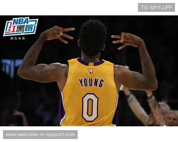 太阳前场冲抢,二次进攻连拿分 太阳前场冲抢,二次进攻连拿分