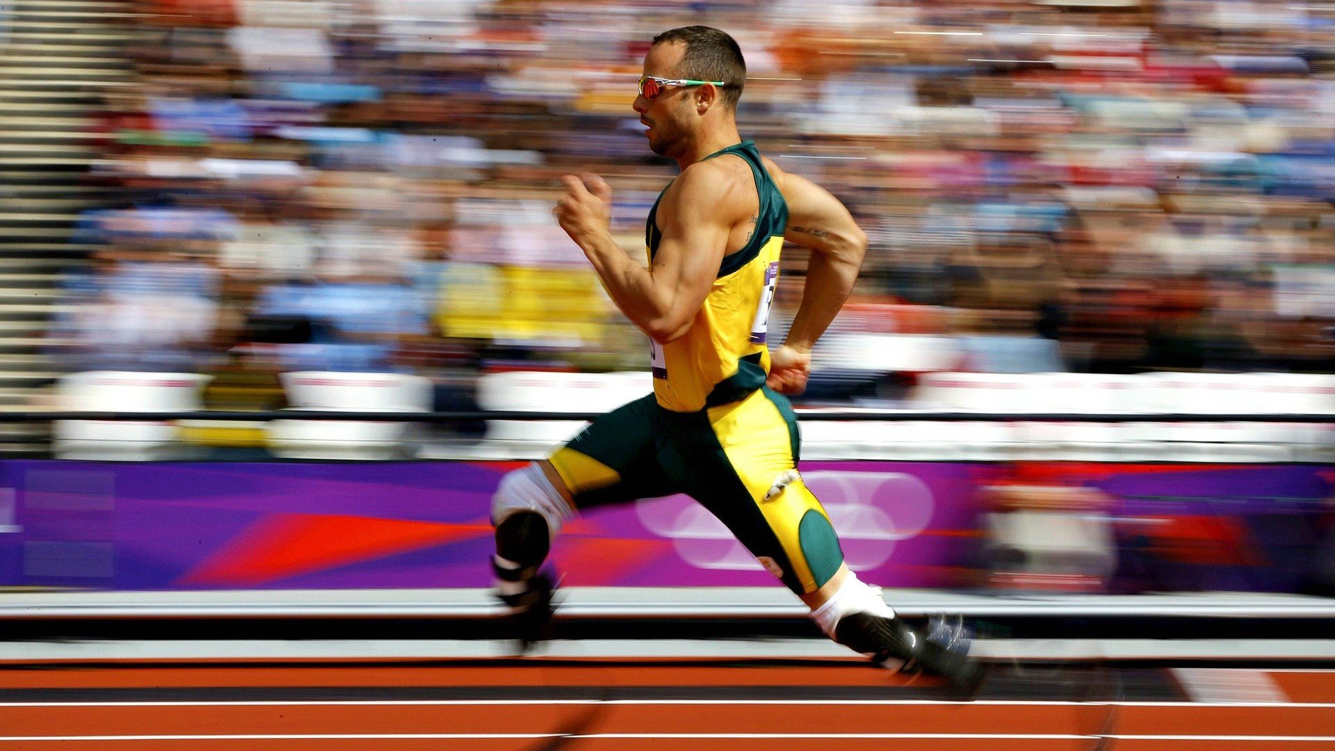 城市与赛事组委会合作推出绿色出行倡议减少碳排放,让我们担起责任,绿色出行,创建一个低碳城市